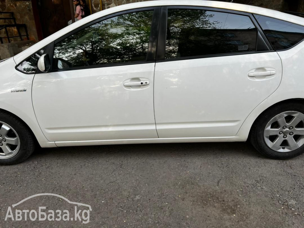 Toyota Prius 2008 года за ~741 400 сом