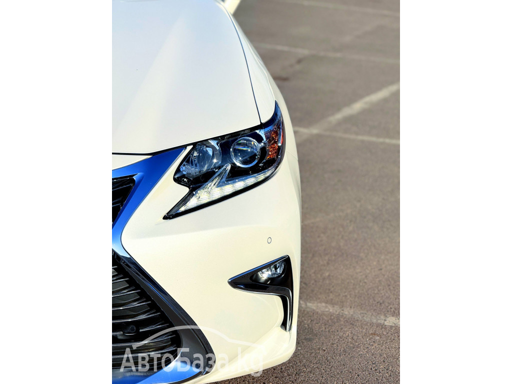 Lexus ES 2016 года за ~14 473 700 тг