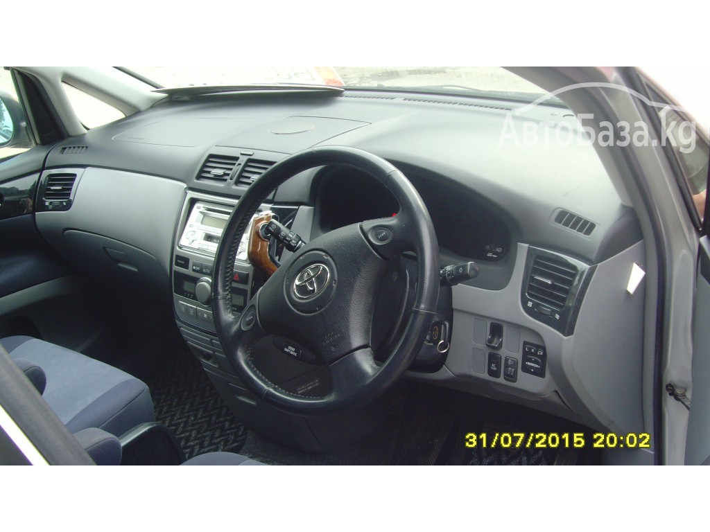 Toyota Ipsum 2003 года за 320 000 сом