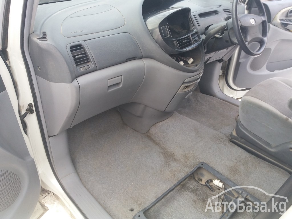 Toyota Estima 2001 года за 180 000 сом