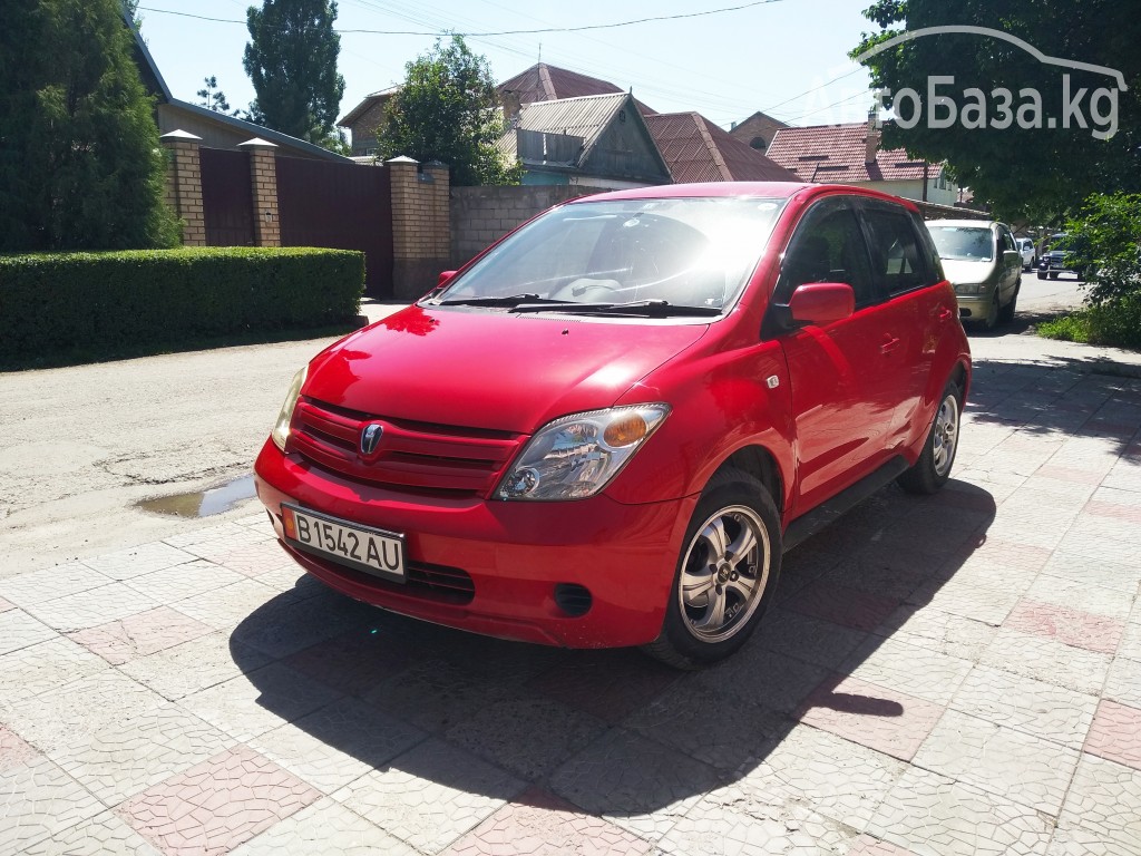 Toyota Ist 2003 года за ~388 000 сом