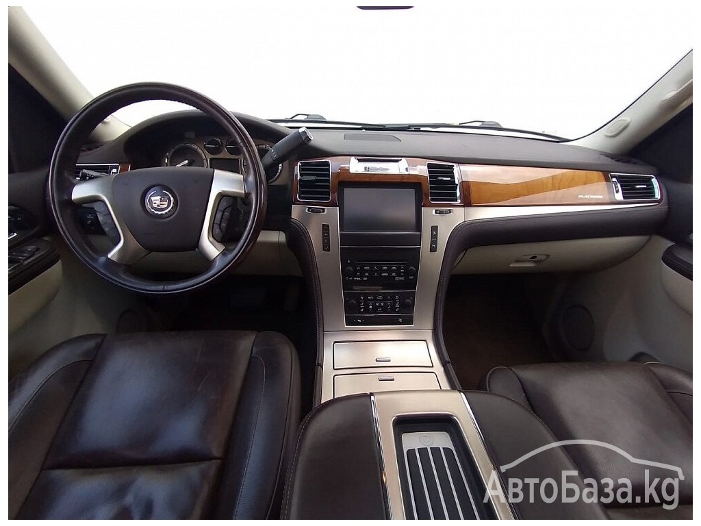 Cadillac Escalade 2011 года за ~2 309 800 сом