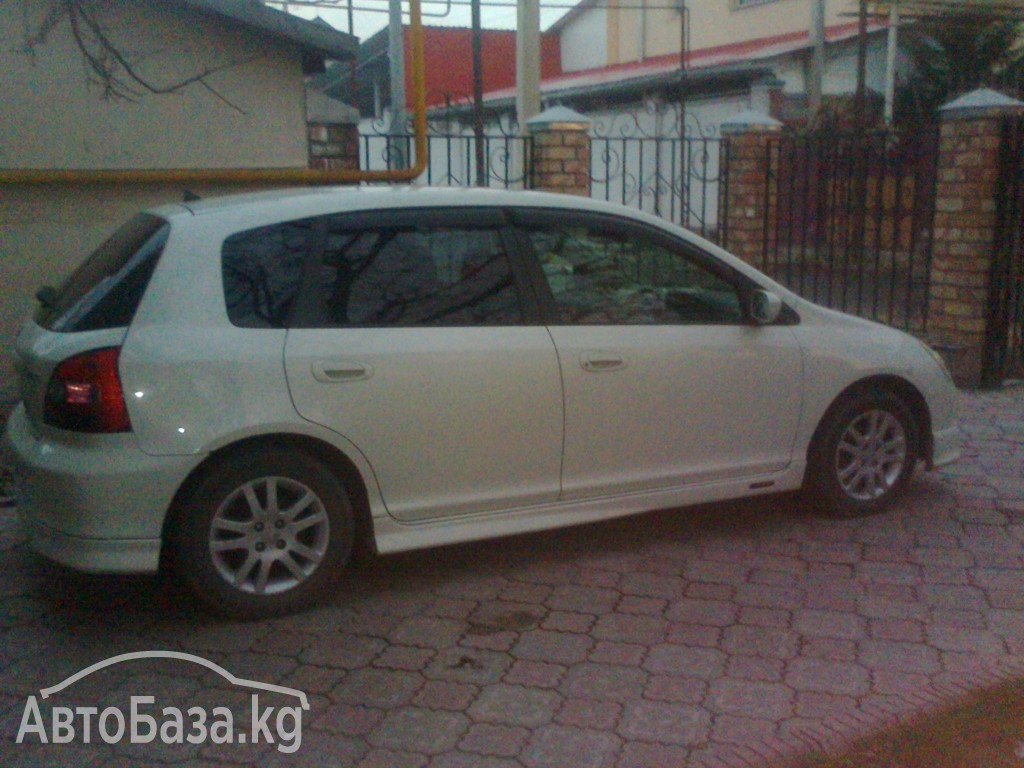 Honda Civic 2002 года за ~258 700 сом