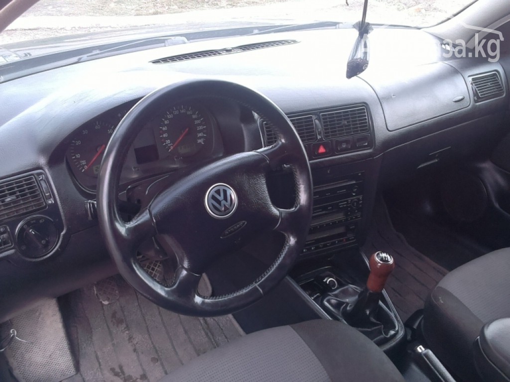 Volkswagen Golf 2000 года за ~388 000 сом