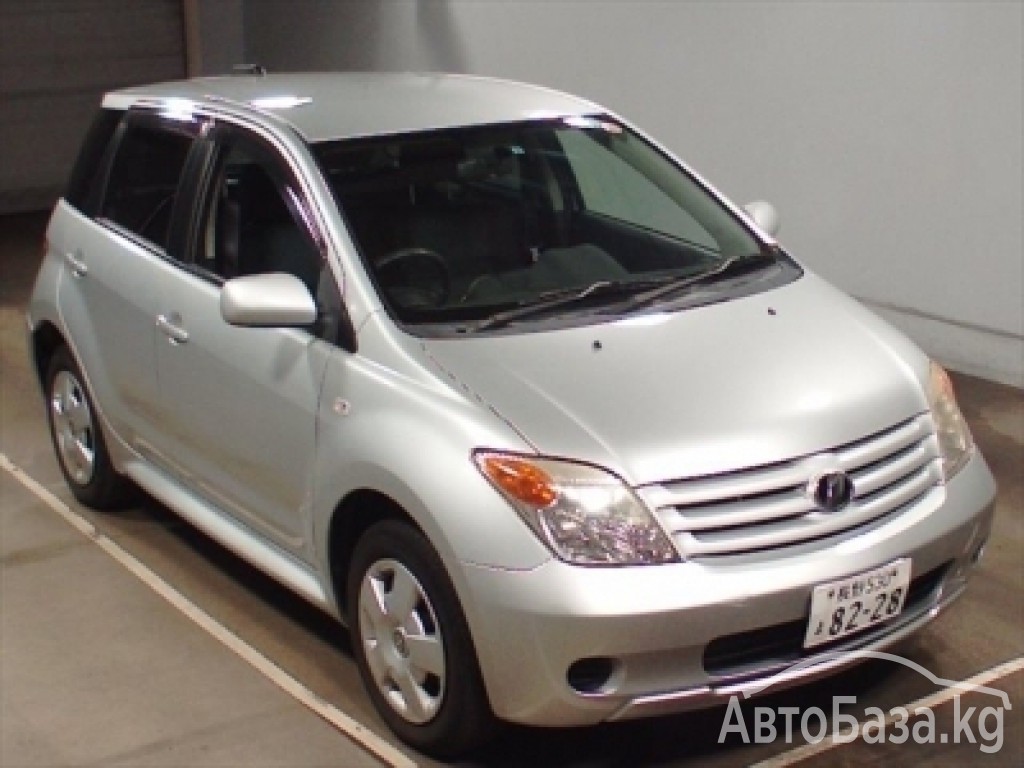 Toyota Ist 2003 года за ~376 100 сом