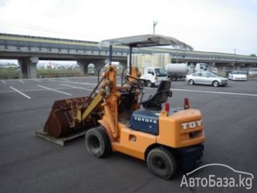 Погрузчик Toyota ТOYOTA TIRESHOVEL