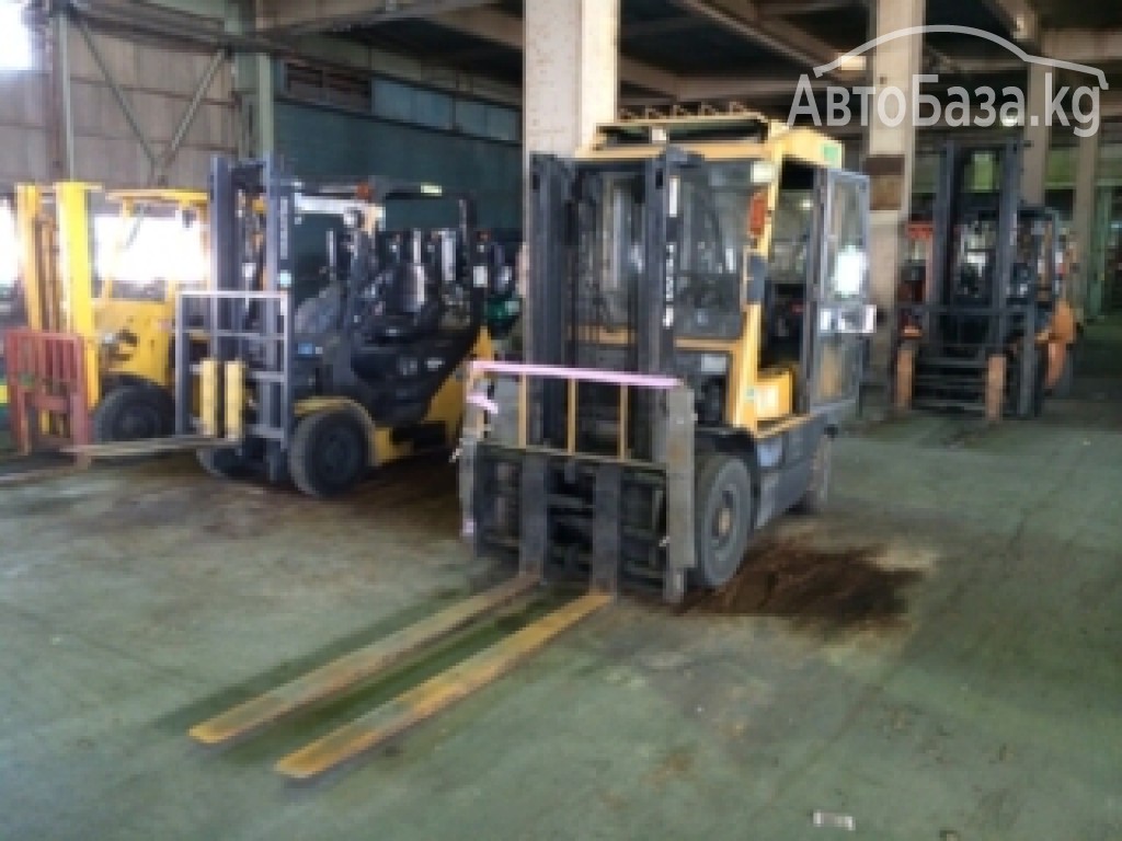 Погрузчик TCM TCM FORKLIFT  FG40T9