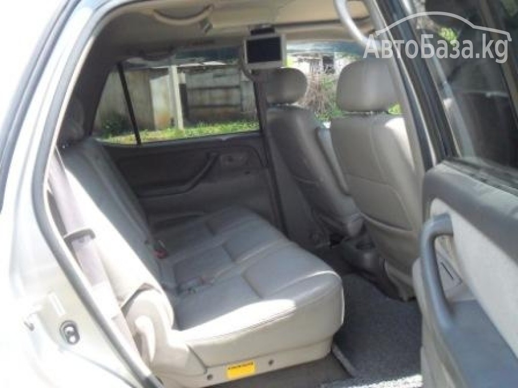 Toyota Sequoia 2001 года за ~1 077 600 сом