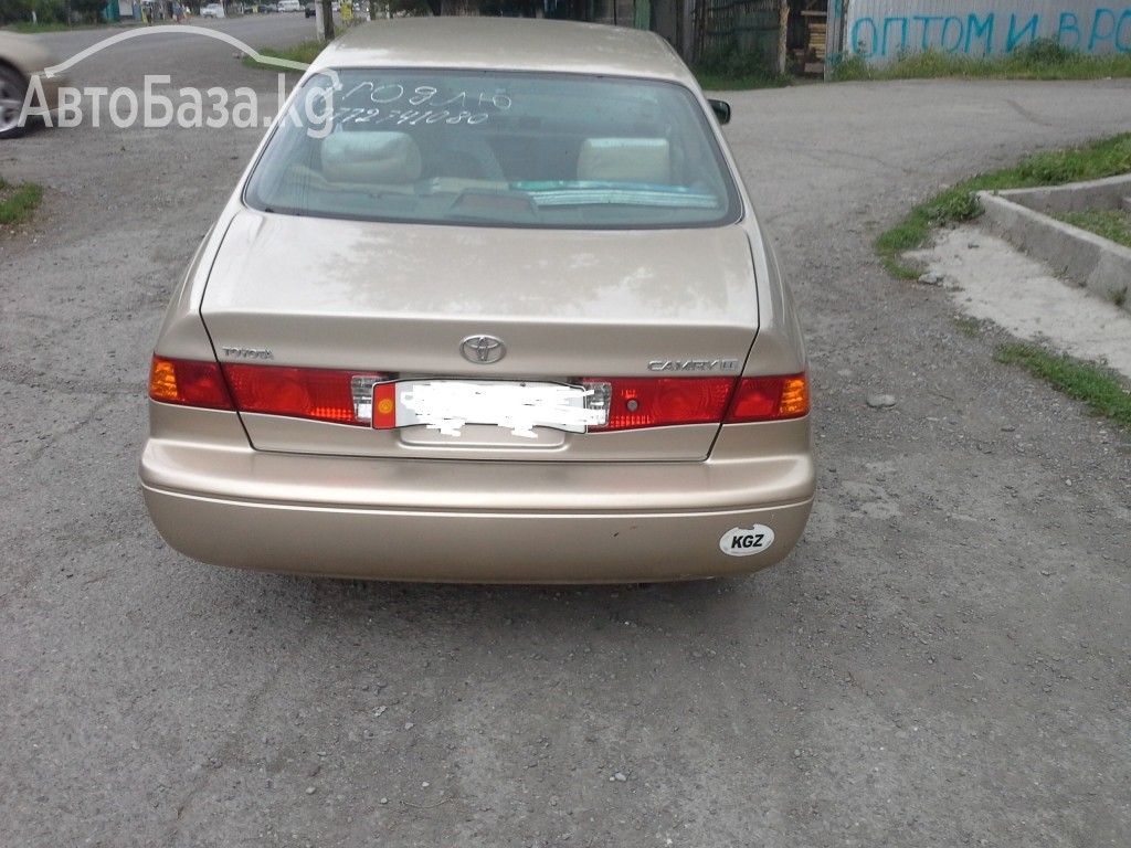 Toyota Camry 2000 года за ~646 600 сом