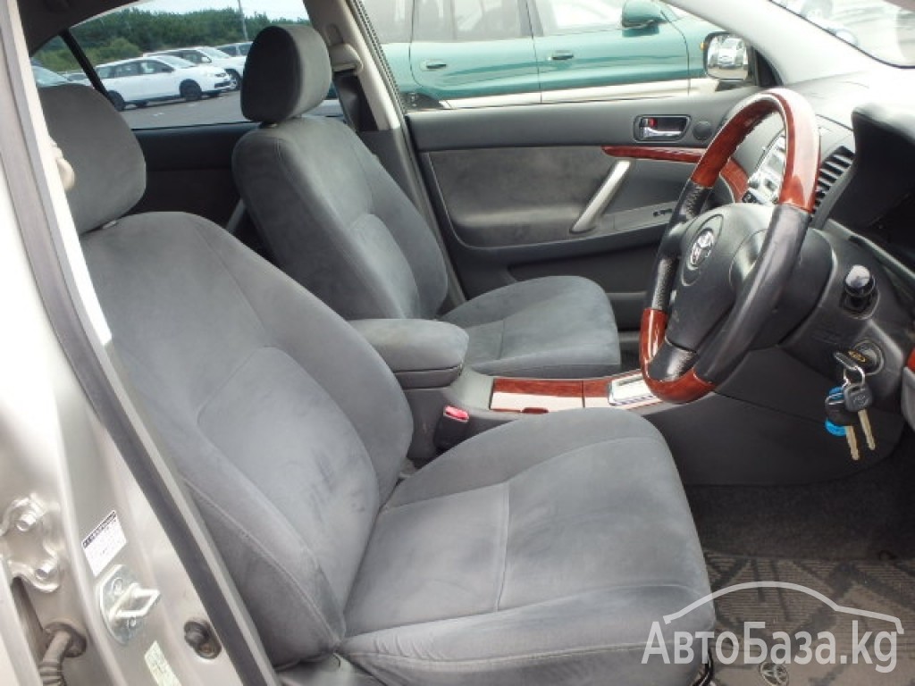 Toyota Allion 2004 года за ~500 100 сом