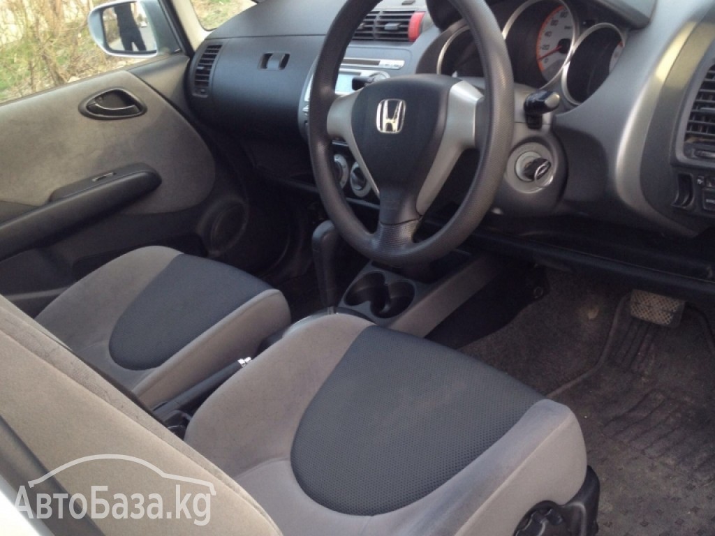 Honda Fit 2005 года за ~260 600 сом