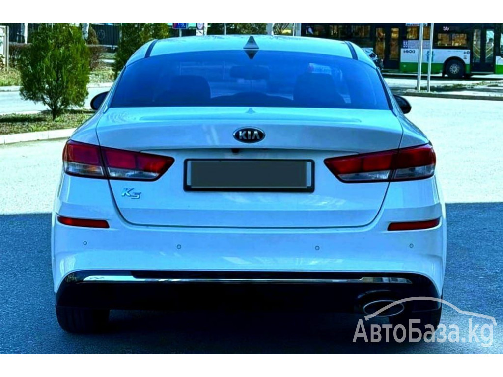 Kia K5 2017 года за ~1 224 200 сом