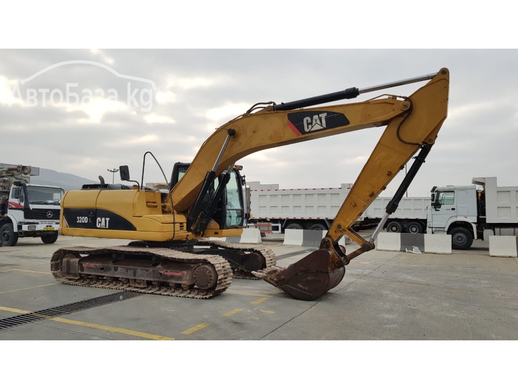 Продам гусеничный экскаватор Caterpillar 320DL