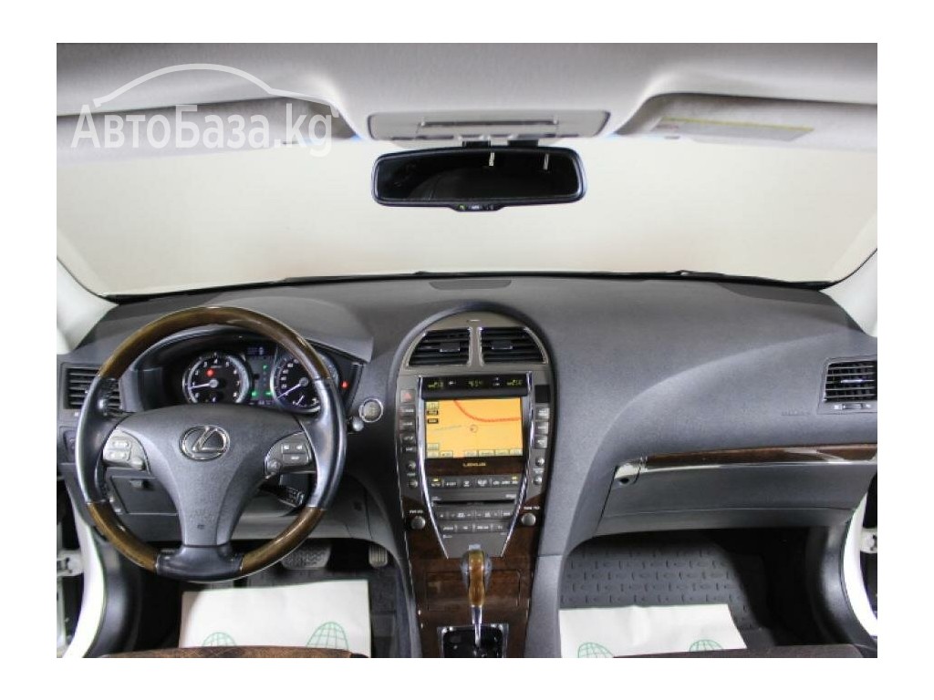 Lexus ES 2011 года за ~1 215 600 сом