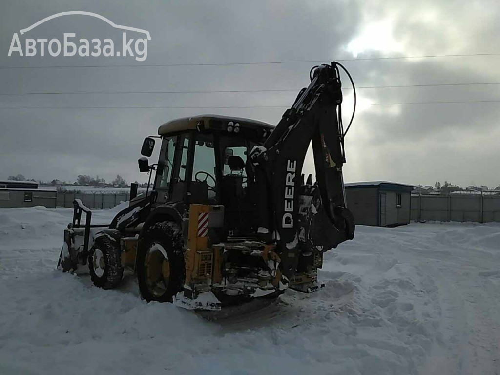 Эвакуатор John Deere 325J 