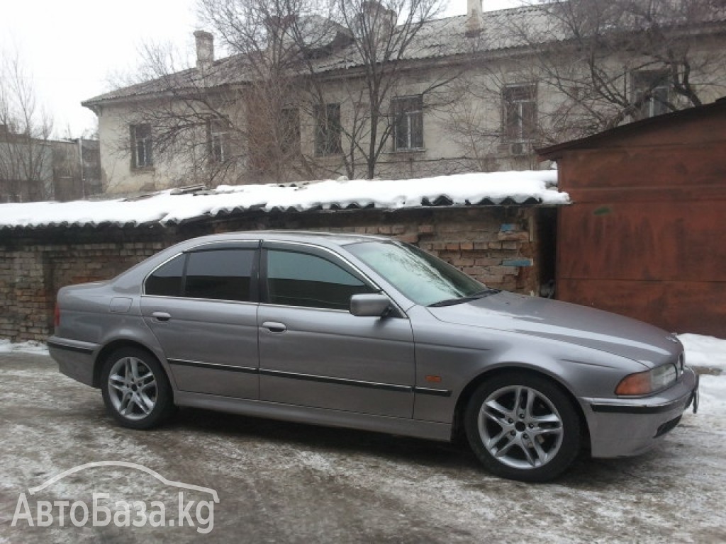 BMW 5 серия 1999 года за ~318 200 руб.