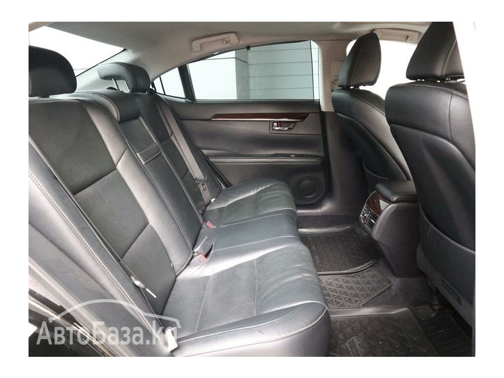 Lexus ES 2012 года за ~1 893 700 сом