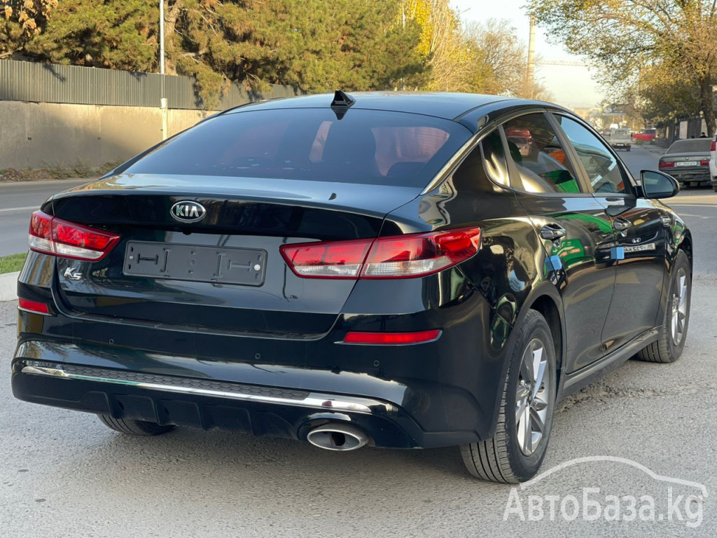 Kia K5 2017 года за ~1 535 100 сом