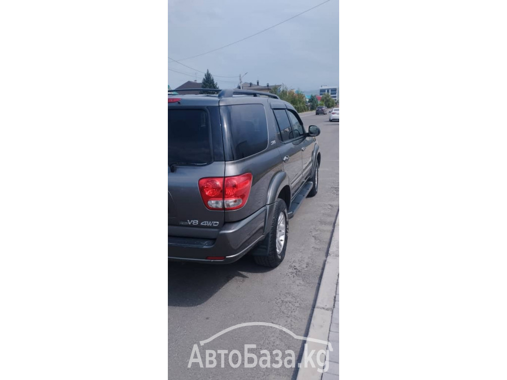 Toyota Sequoia 2004 года за 1 800 000 сом