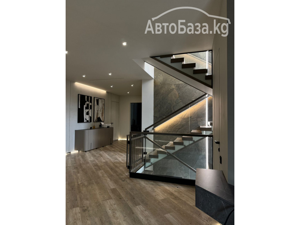 Изготовление лестниц в современном стиле!