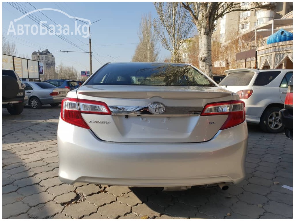 Toyota Camry 2013 года за 13 300 сом