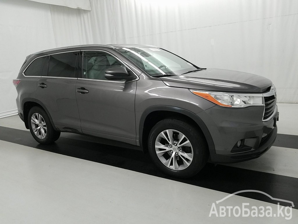 Toyota Highlander 2014 года за ~2 456 900 сом