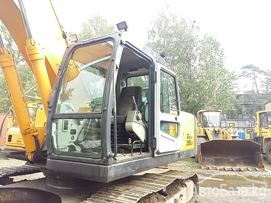 Экскаватор Hyundai Robex250LC-7