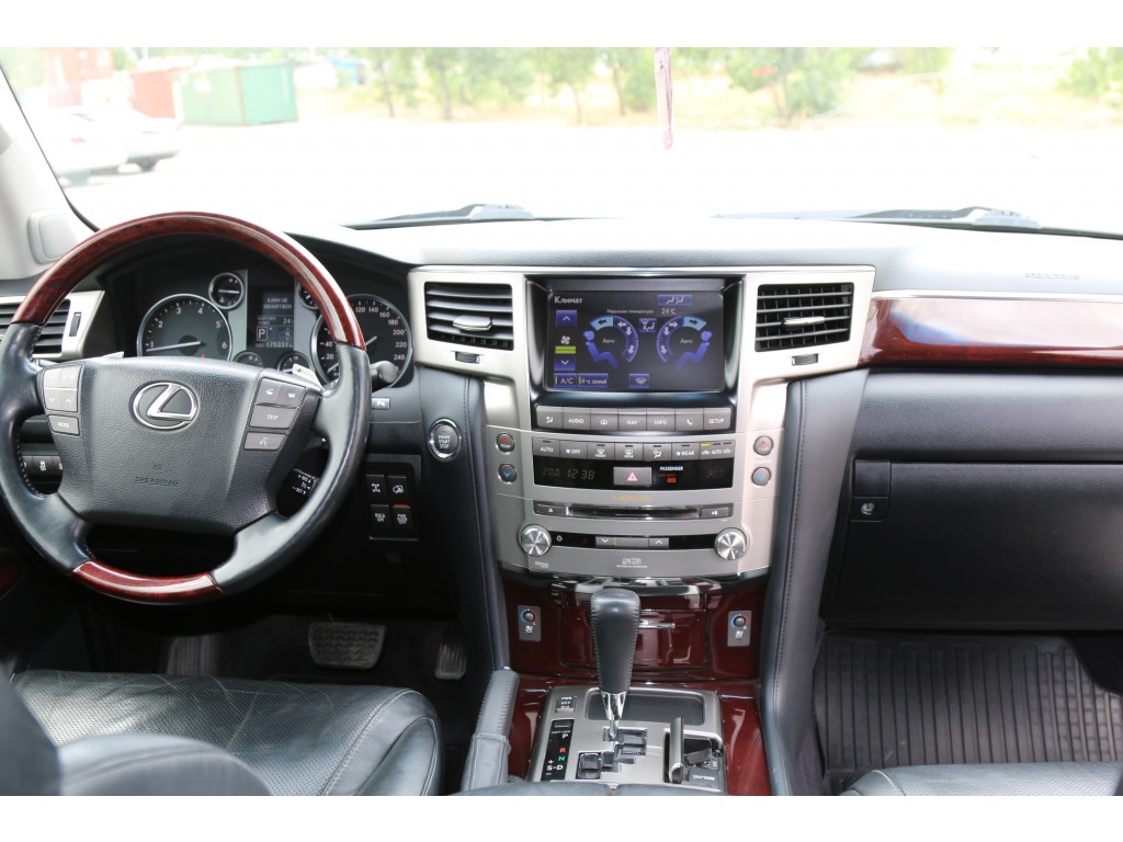 Lexus LX 2012 года за ~4 867 300 сом