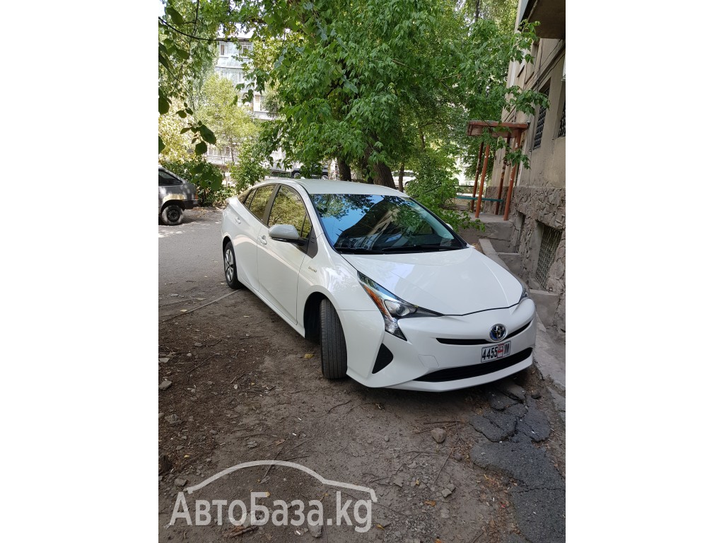 Toyota Prius 2016 года за ~1 319 000 сом