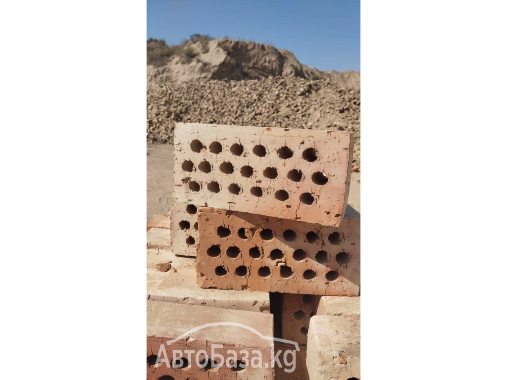Кирпич, жжёный кирпич. Пустотелый, дырчатый, глиняный, керамический.