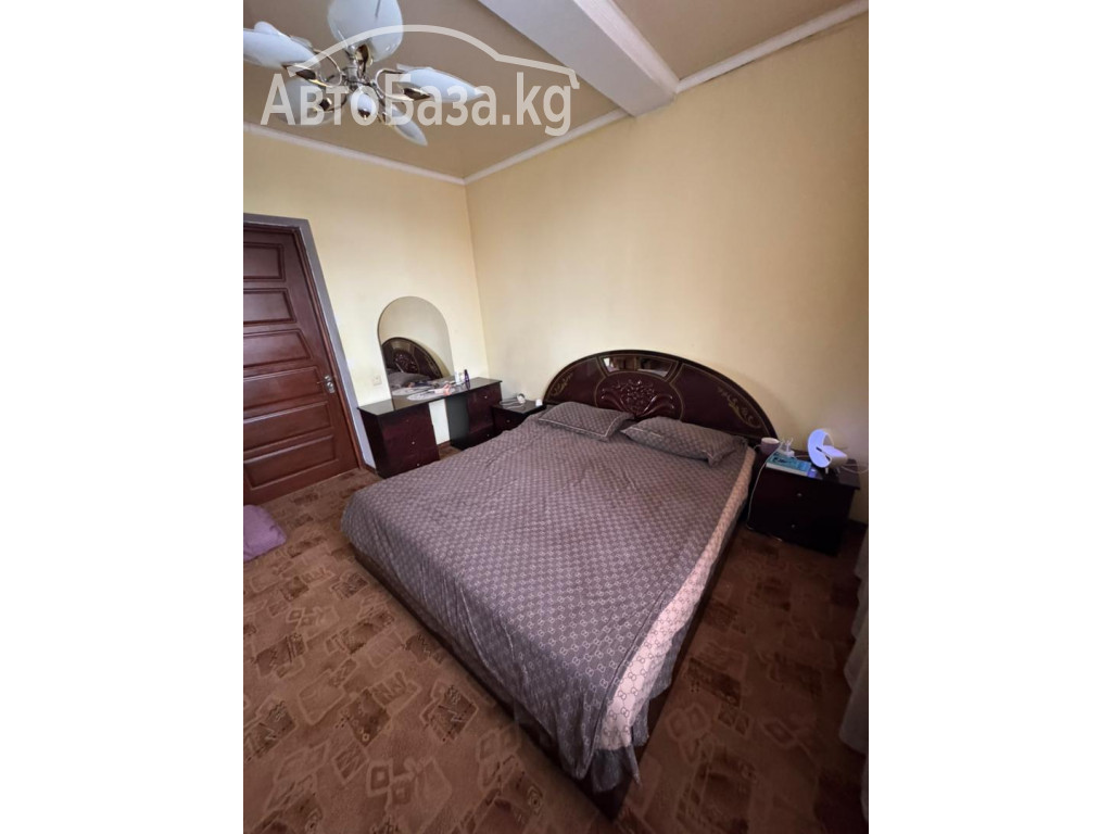 Продаю спальный гарнитур  