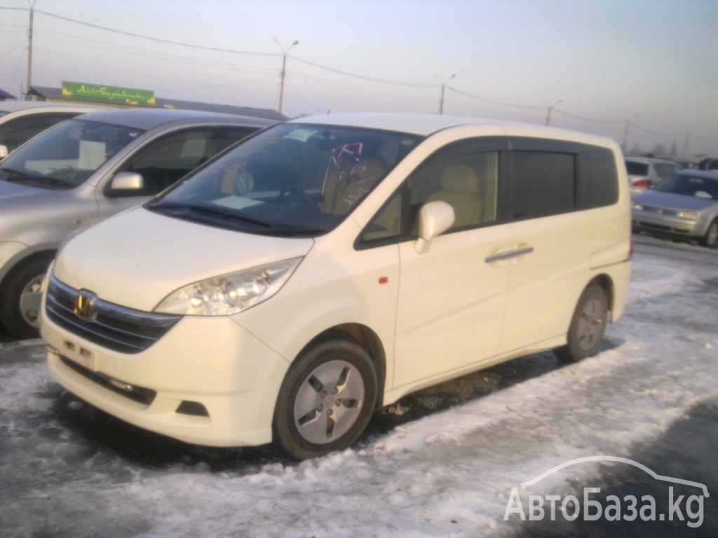 Honda Stepwgn 2005 года за 392 000 сом