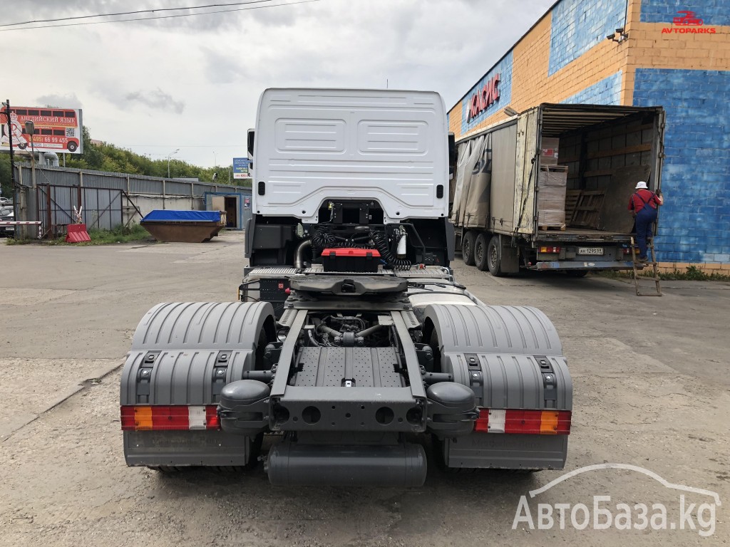 Тягач Mercedes-Benz Axor