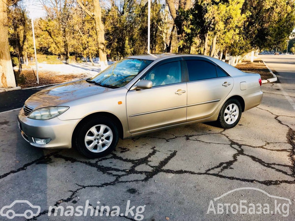 Toyota Camry 2005 года за ~695 000 сом