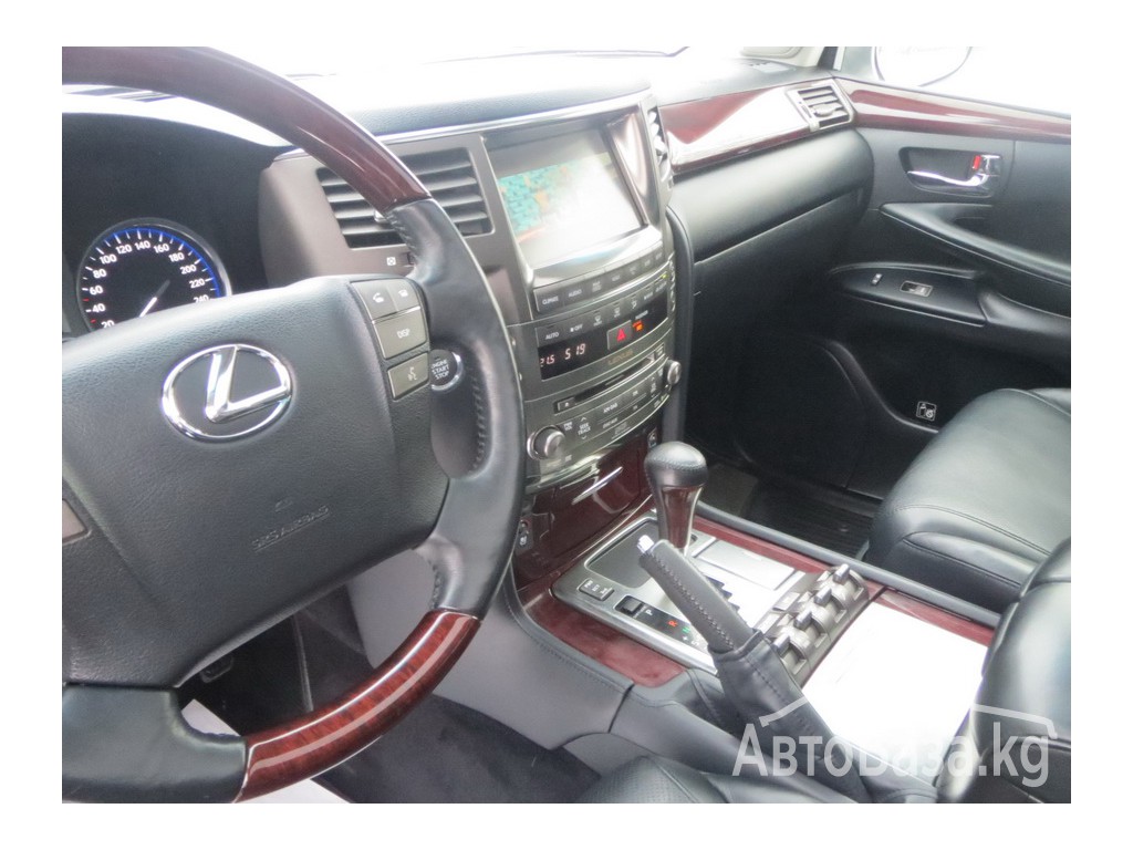 Lexus LX 2011 года за ~3 268 400 сом
