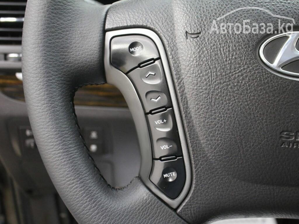 Hyundai Santa Fe 2012 года за ~1 239 000 сом