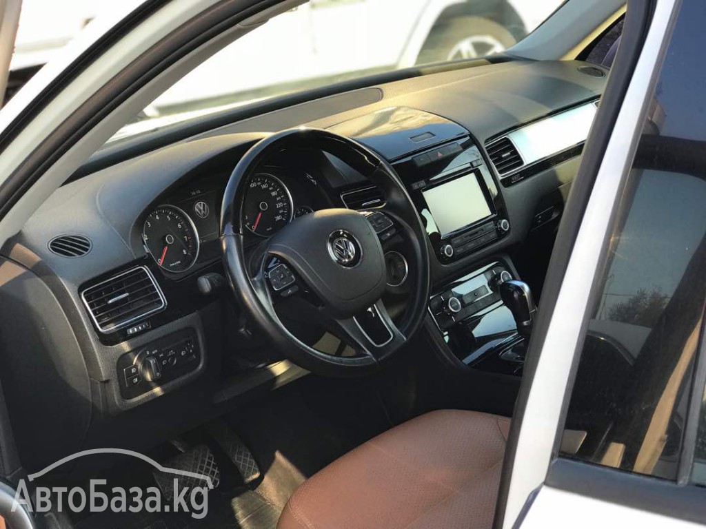 Volkswagen Touareg 2011 года за ~1 858 500 сом