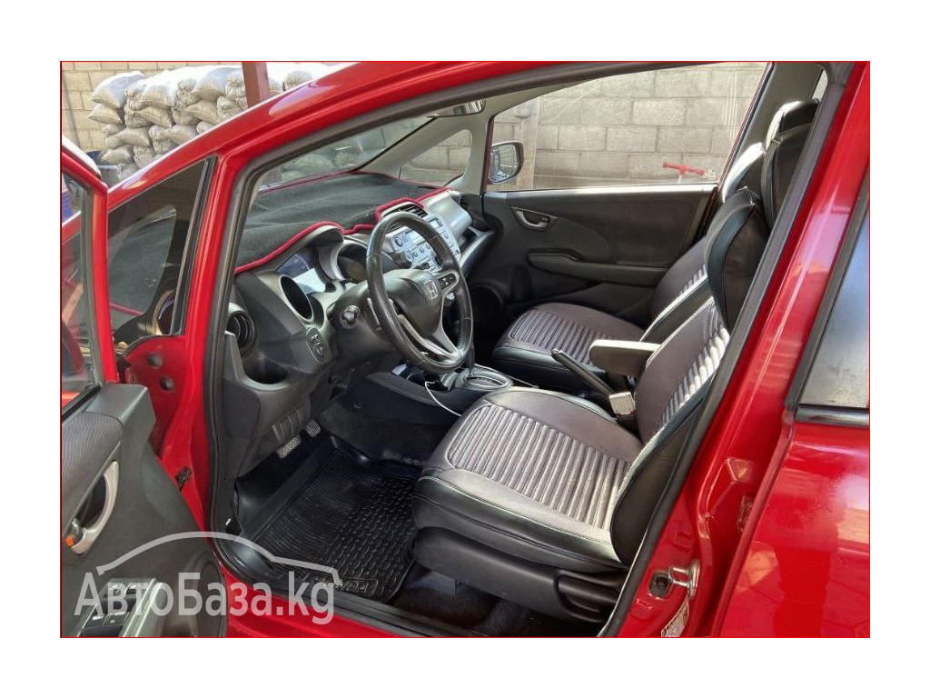 Honda Fit 2010 года за ~438 600 сом