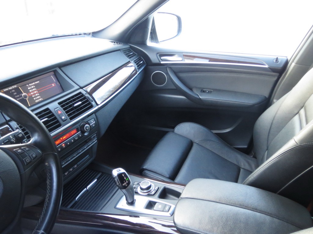 BMW X5 2011 года за ~2 083 700 сом