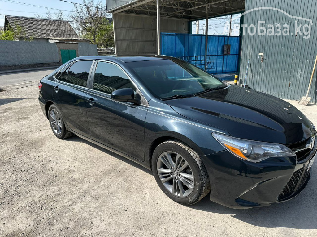 Toyota Camry 2017 года за 15 800 сом