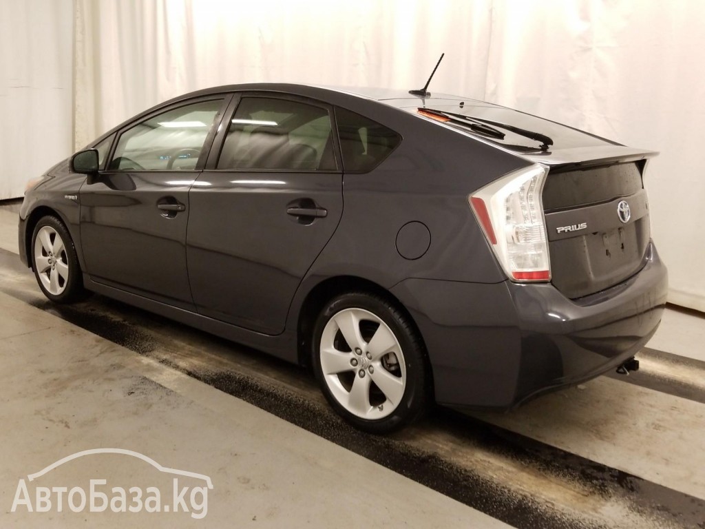 Toyota Prius 2010 года за ~905 200 сом