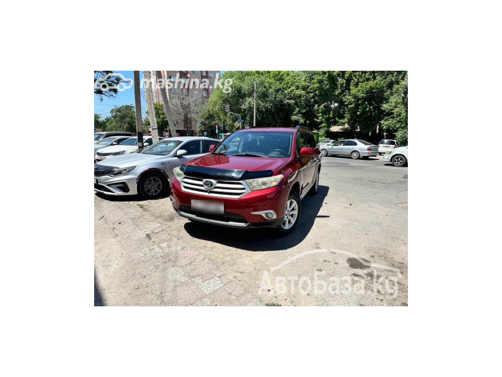 Toyota Highlander 2011 года за ~1 427 800 сом