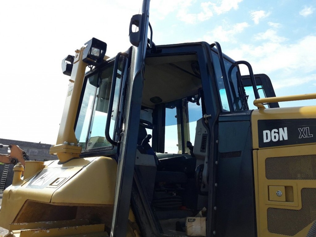 Бульдозер Caterpillar D 6NXL