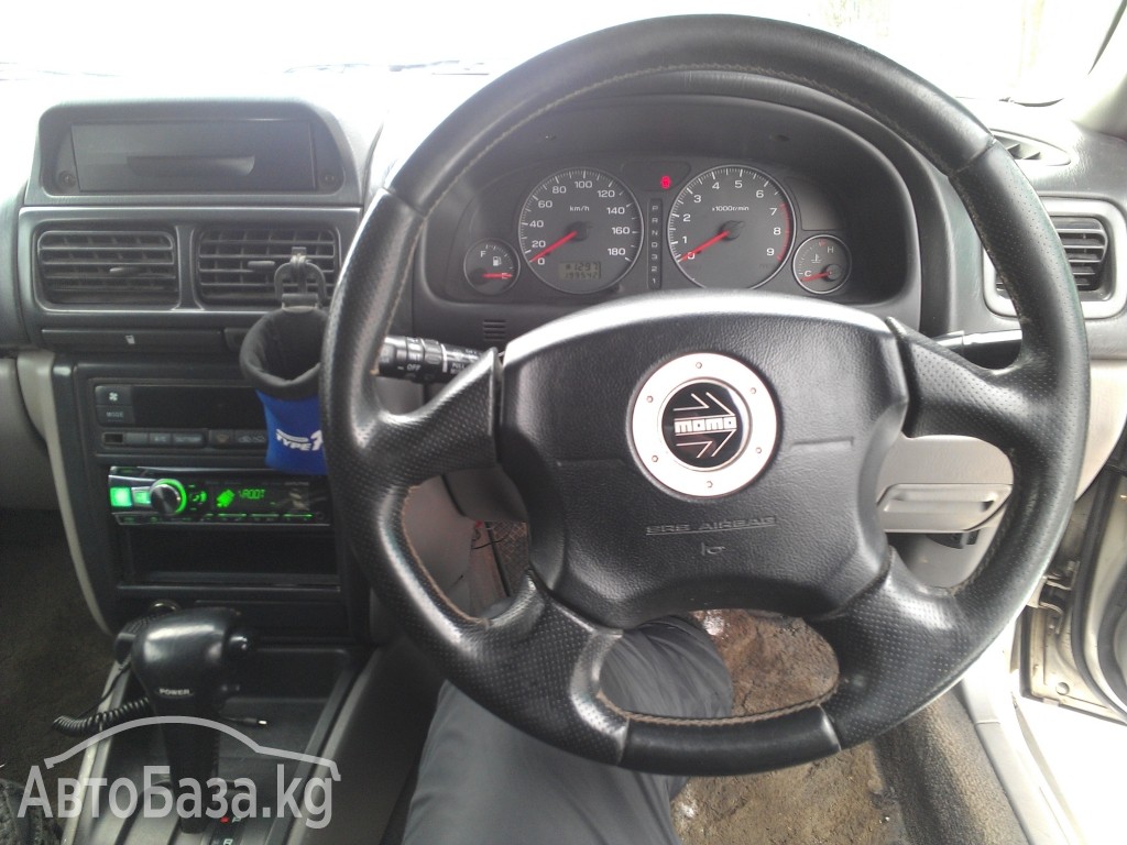 Subaru Forester 2000 года за 3 800$