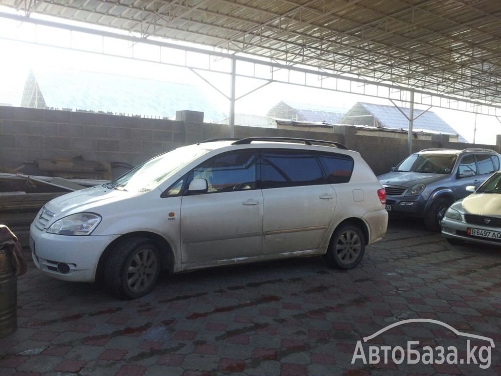 Toyota Avensis Verso 2002 года за ~560 400 сом