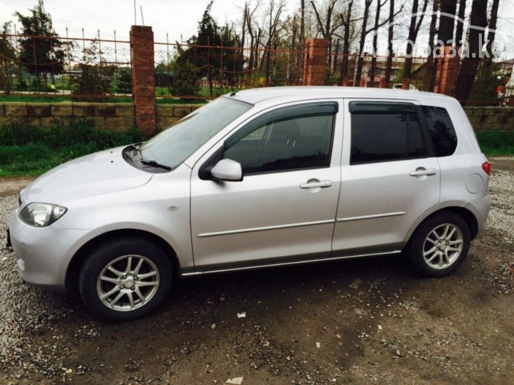 Сдаю Mazda Demio 2003г.   