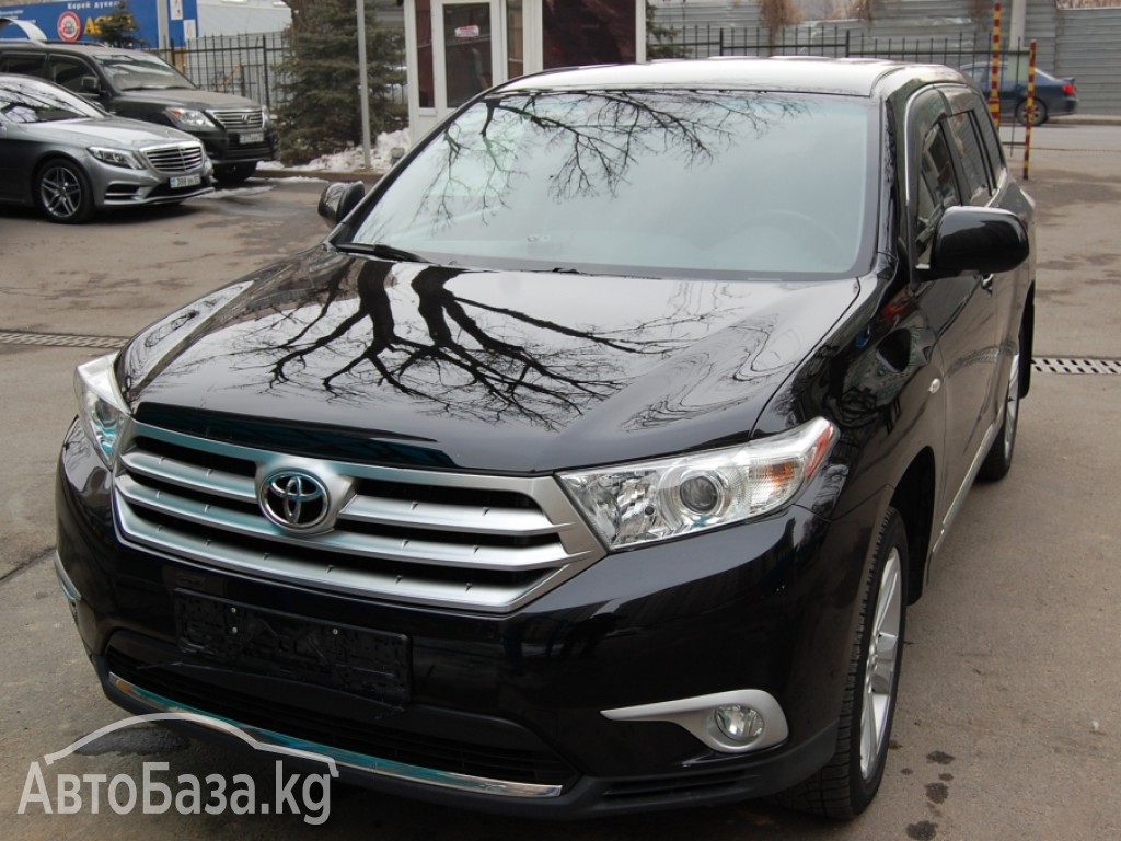 Toyota Highlander 2011 года за ~2 241 400 сом