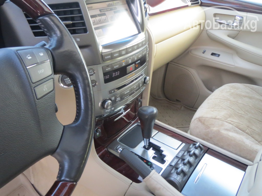 Lexus LX 2011 года за ~3 409 200 сом