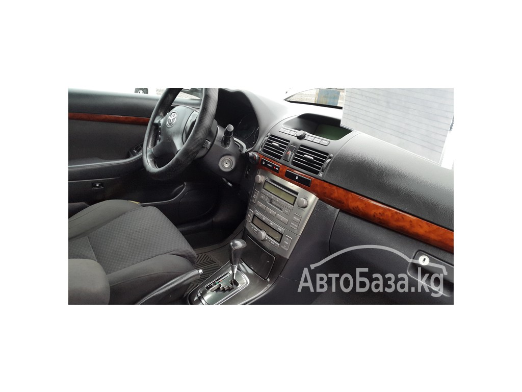 Toyota Avensis 2003 года за ~601 800 сом