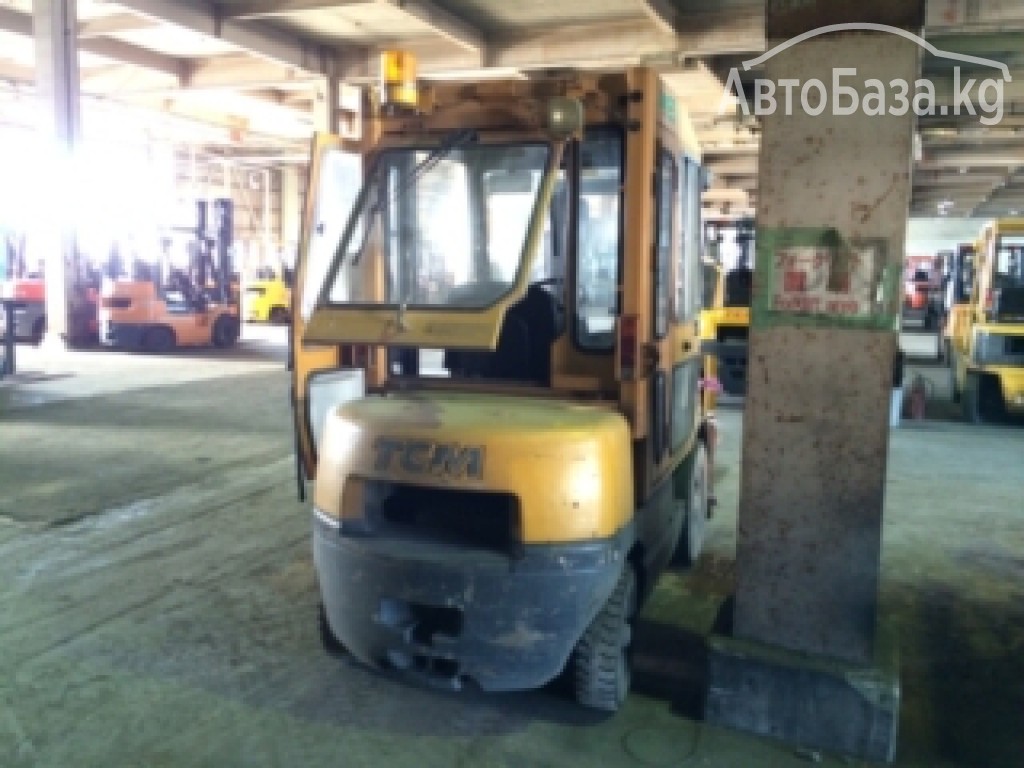 Погрузчик TCM TCM FORKLIFT  FD25Z5